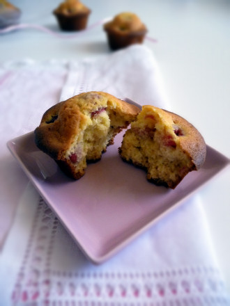 muffins_cioccolatobianco_ciliegie