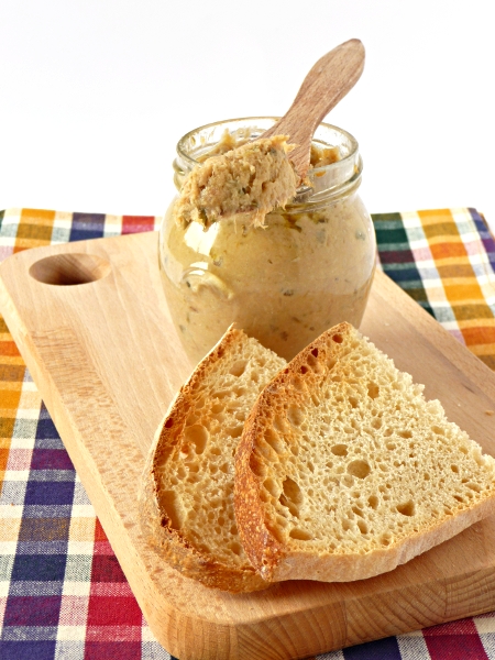 hen in jar