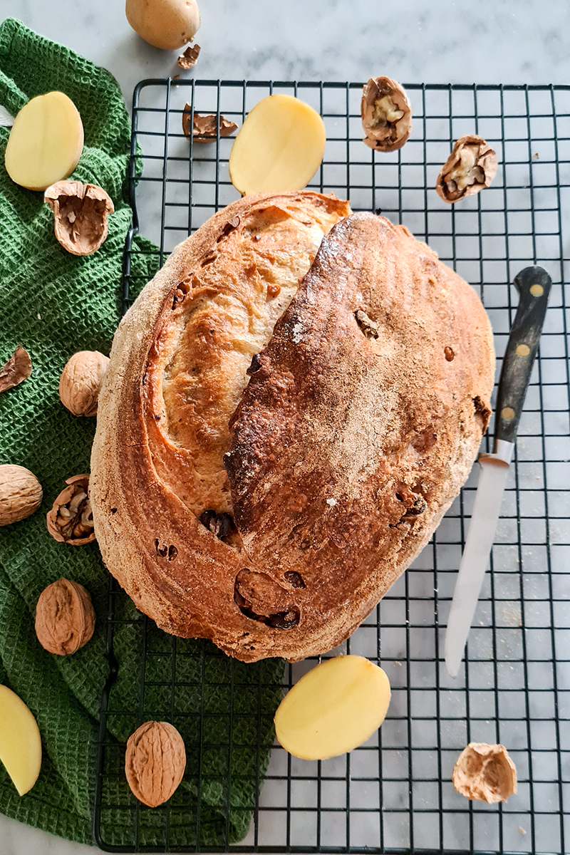 PANE ALLE PATATE E NOCI